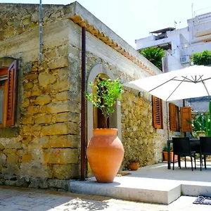 La Casa Dei Due Ulivi , Capo dʼOrlando Italia