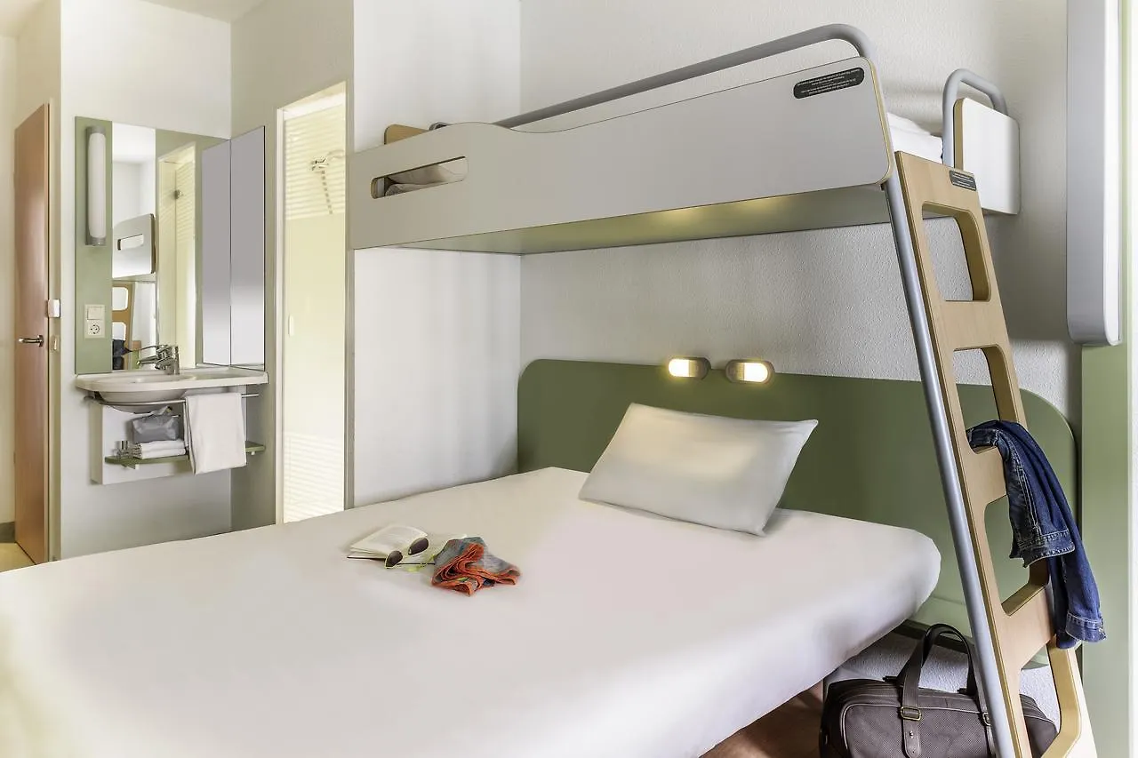 Ibis Budget Berlin Alexanderplatz 0*,  Německo